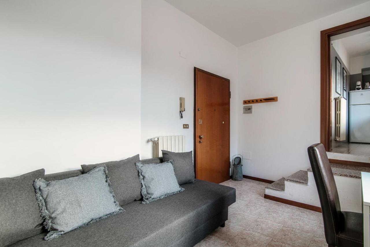 Apartment Piazza Roma By Quokka 360 - Historic Flat In The Centre Of โกโม ภายนอก รูปภาพ