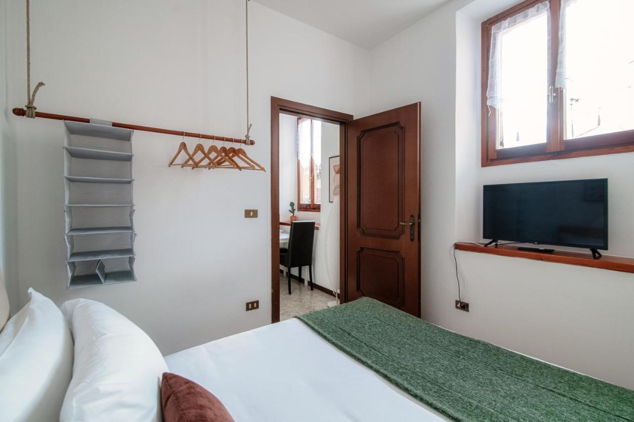 Apartment Piazza Roma By Quokka 360 - Historic Flat In The Centre Of โกโม ภายนอก รูปภาพ